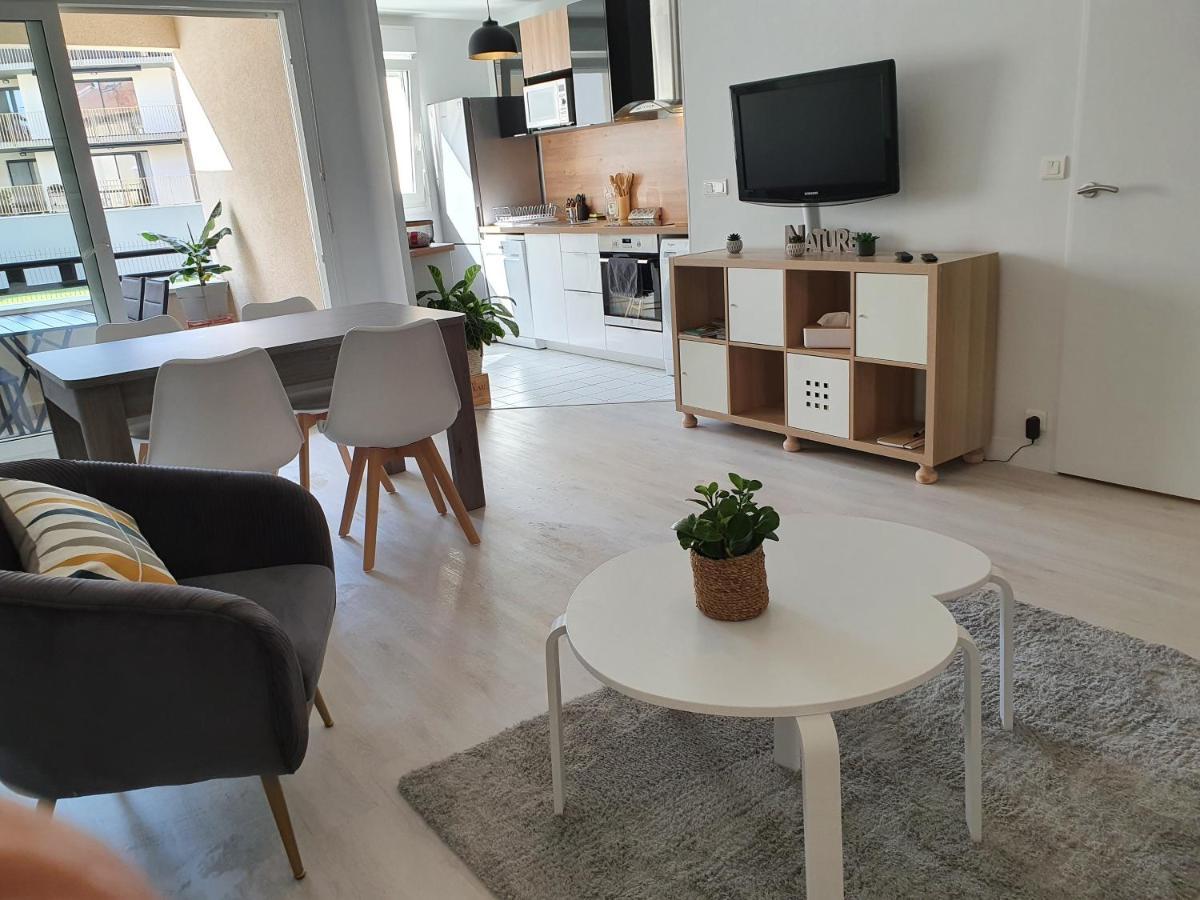 Magnifique Appartement Avec Garage Prive Et Terrasse Реймс Екстериор снимка
